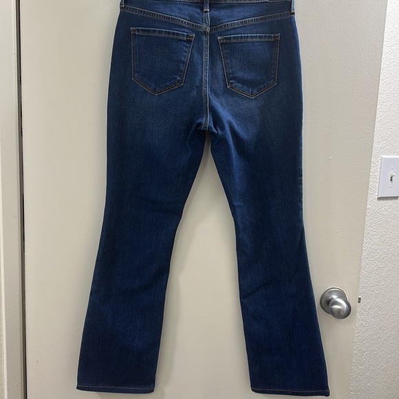 Old navy blue jeans kicker boot-cut - Picture 6 of 9